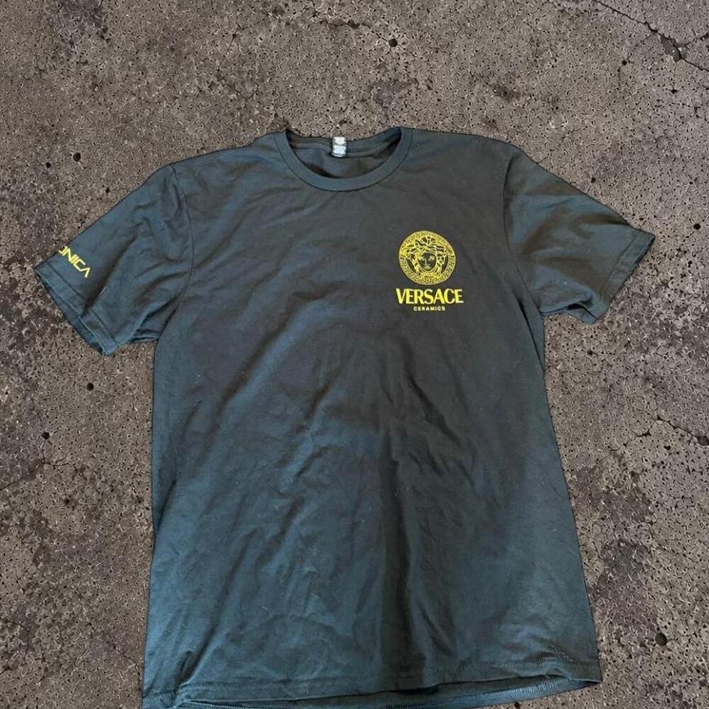 Rare Versace Ceramics Staff T-Shirt – Men’s Large